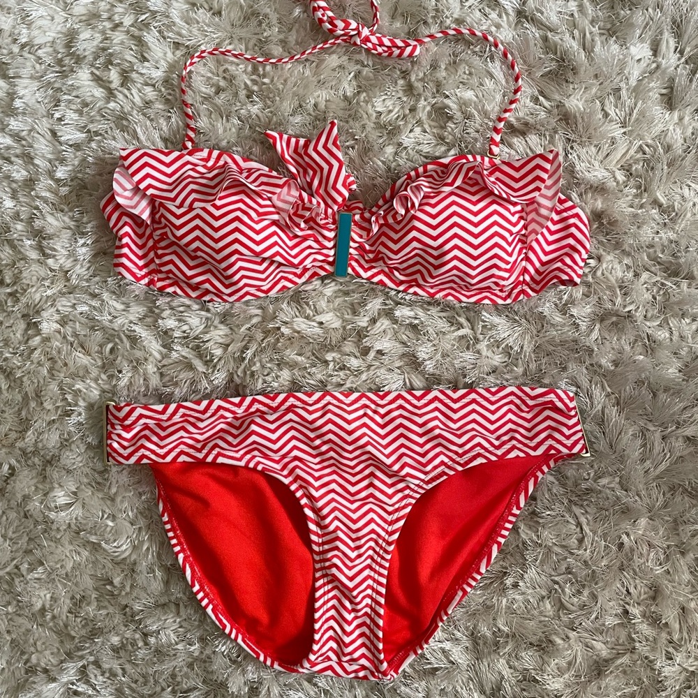 Xhilaration orange white zig zag bikini size medium